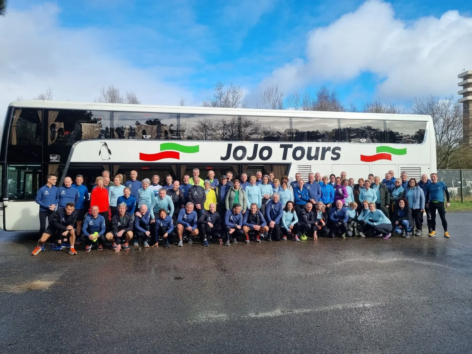 Hardloopvereniging voor de touringcar van JoJo Tours Hardloopvereniging voor de touringcar van JoJo Tours